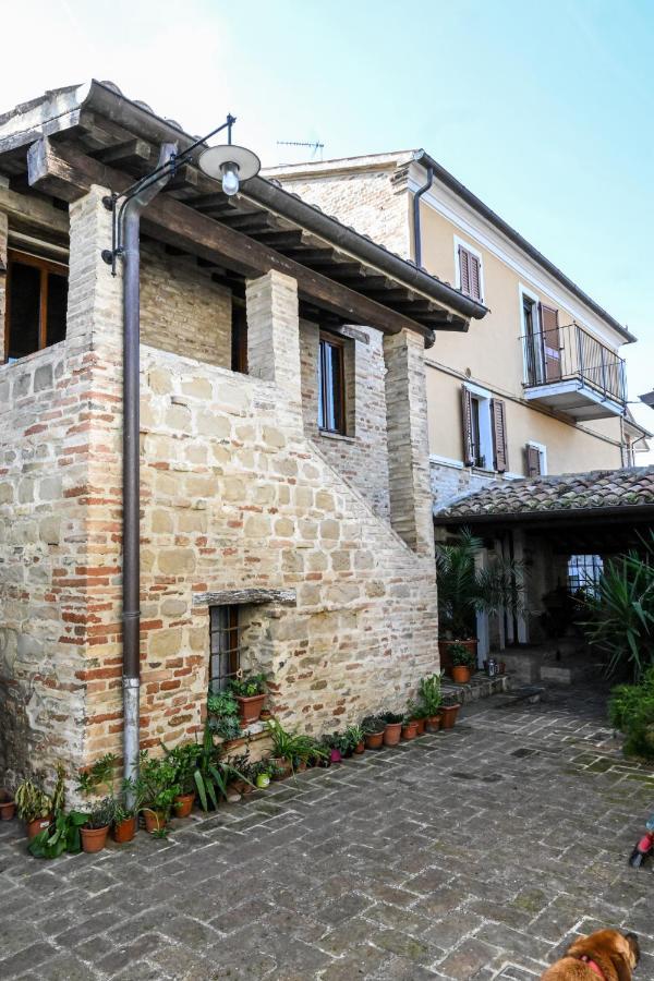 Il Poggio Villa Mombaroccio Exterior photo