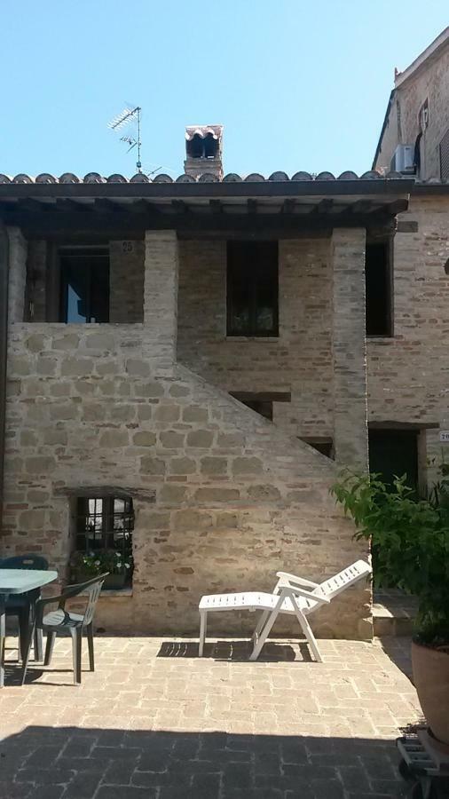 Il Poggio Villa Mombaroccio Exterior photo